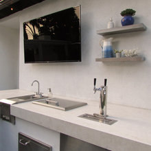 Outdoor Kitchen