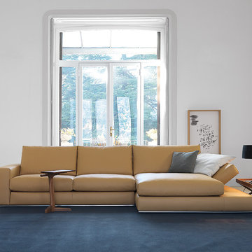 Fly Sectional w/ Adjustable Arm Chaise