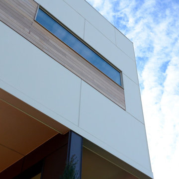 Othello Modern New Construction