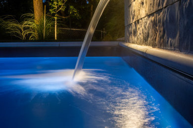 Inspiration for a pool remodel in Toronto