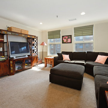 825 Adams