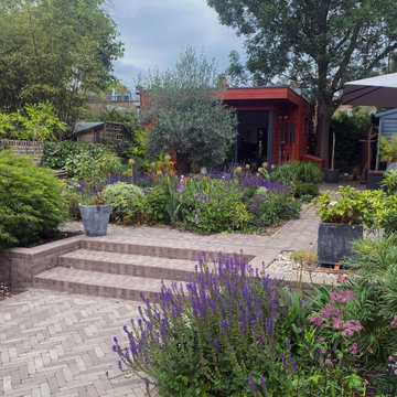 Elegant garden in conservation area in Chiswick (W4)