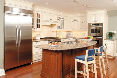 Kitchen - kitchen idea in Toronto