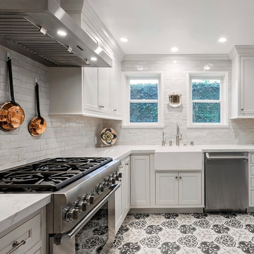 Shoreham Drive Kitchen / West Hollywood, CA