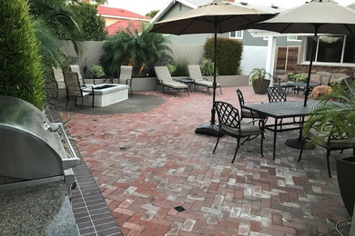 Inspiration for a patio remodel in Los Angeles