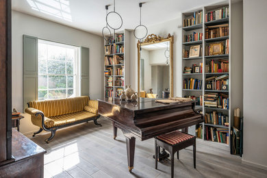 Photo of a contemporary living room in London.