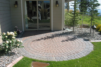 Patio - traditional patio idea in Seattle