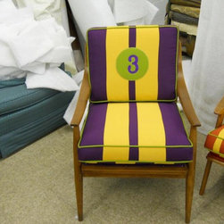 Furniture - Armchairs And Accent Chairs