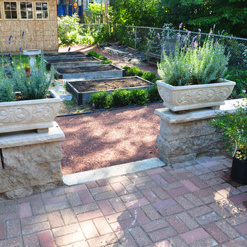 Hollandstone Patio & Natural Stone Wall