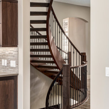 Beautiful Transitional Acreage in Calgary area