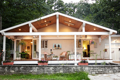 Country exterior home idea in St Louis