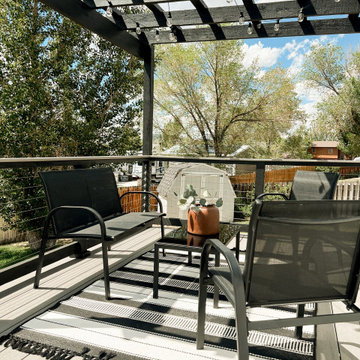 Sleek Black and White: Muzata Cable Railings Elevate Deck Design