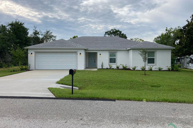 Contemporary exterior home idea in Orlando