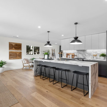 Contemporary Kitchen