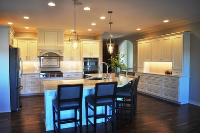 Kitchen - kitchen idea in Cedar Rapids