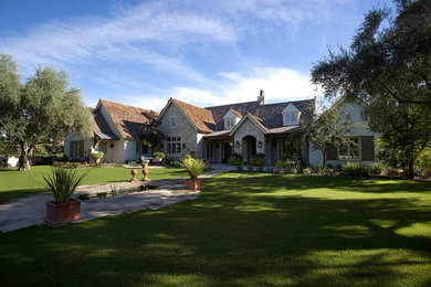 Inspiration for a timeless exterior home remodel in Phoenix