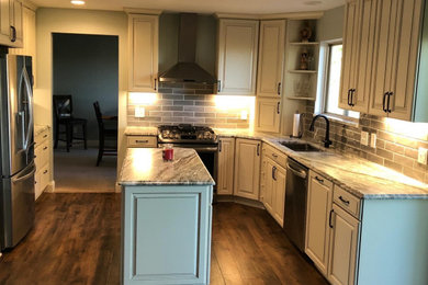 Kitchen - kitchen idea in Grand Rapids