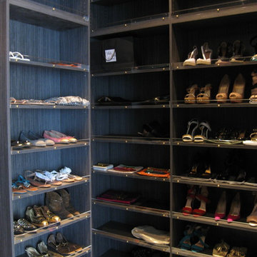 Large Contemporary Master Closet