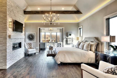 Bedroom - bedroom idea in Raleigh