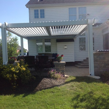 Arcadia Louvered Roof: variety of installation types