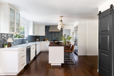 Kitchen - transitional kitchen idea in San Francisco