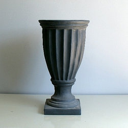 Pots, Planters and Containers - Products