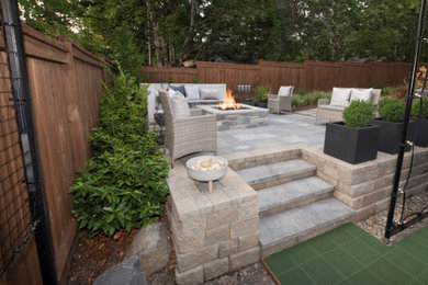 Example of a minimalist patio design