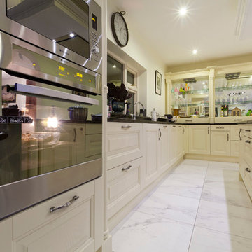 Raised panel Victorian framed kitchen