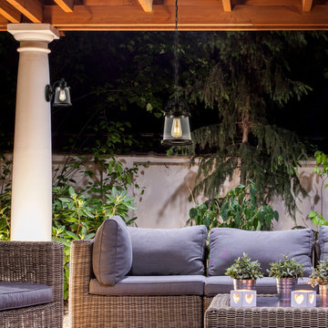 Charlie 1-Light Outdoor Pendant, Bronze, Oil Rubbed Finish, Clear Seeded Glass S