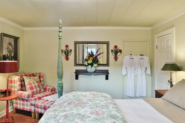 Farmhouse Bedroom gosherd