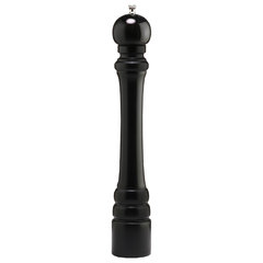 Waiter with a gargantuan pepper mill/grinder and a client with a