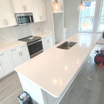 White Kitchen — Super White SJ Quartz