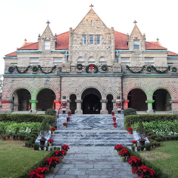 Photo Tour: New Orleans Spreads Its Cheer With Festive Decor