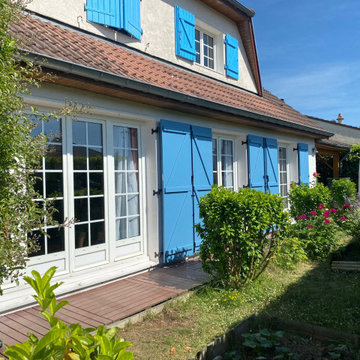 Menuiseries Volets Battants Bleus à 14 Vantaux
