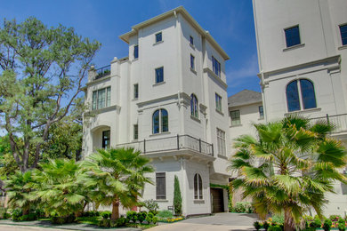 Inspiration for a timeless exterior home remodel in Houston