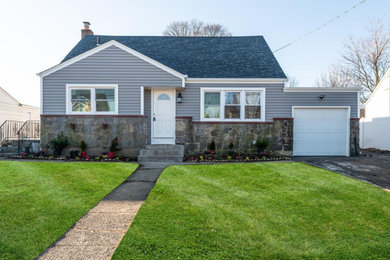 Transitional home design photo in New York
