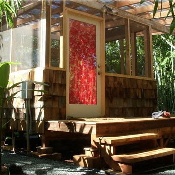 Hawaii surf hut