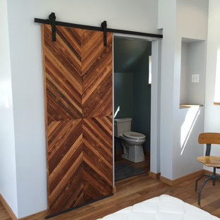 Foto di una piccola stanza da bagno minimalista