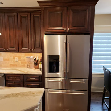 Bertch Kitchen+ Cabinetry - 2019 - Select Alder - Capela - Brindle