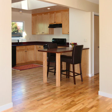 34 Ave Beach cottage
