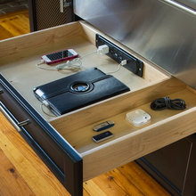 Docking drawer for electronics