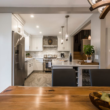 Small kitchen - Big Island