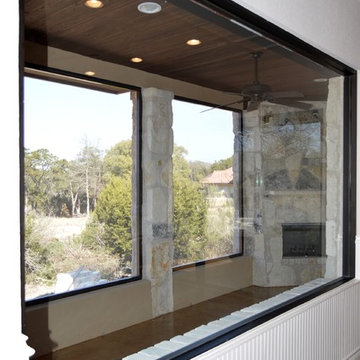 Main viewing window