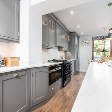 Besthorpe - Framed Shaker Country Kitchen