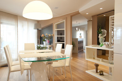 Ispirazione per una sala da pranzo design