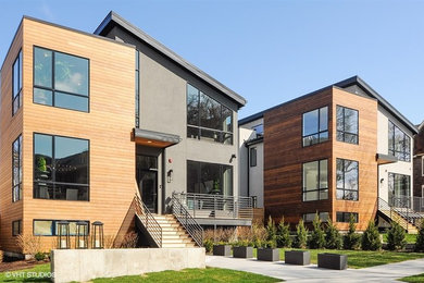 Inspiration for a contemporary exterior home remodel in Chicago