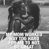 Linda Hale's photo
