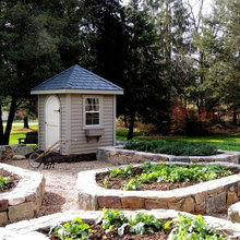 Kanapesky Garden Shed Fire Pit