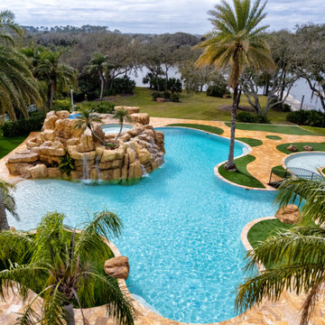 Amber Marker, US Pools