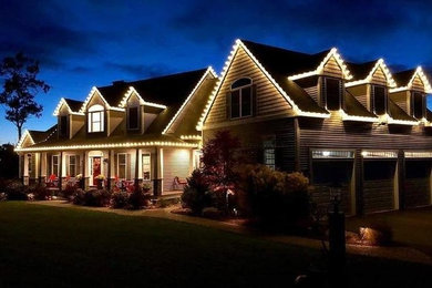 Inspiration for a timeless exterior home remodel in Houston